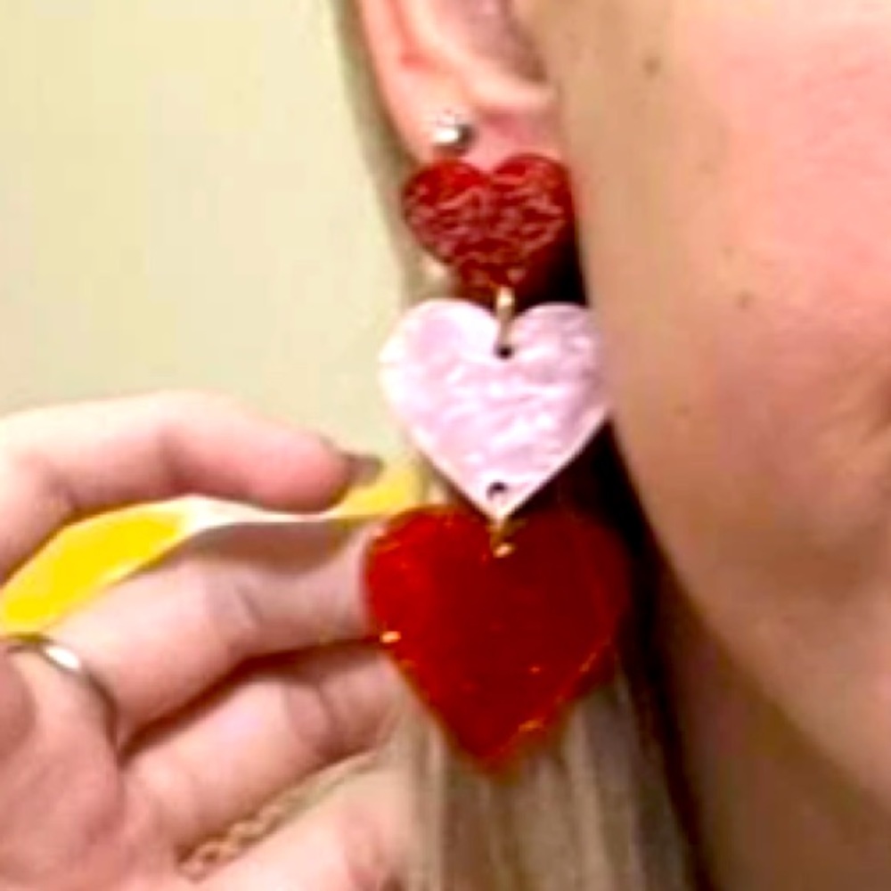 Love, Dahling, Laahve ♥️💖♥️Red & Pink SPARKLE HeartS Drop Earrings - Picture 5 of 10